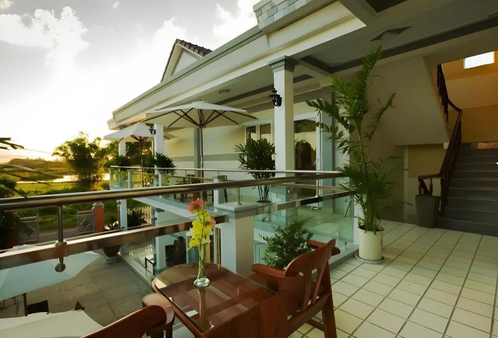 Hotel Riverside Pottery Village Vietnam