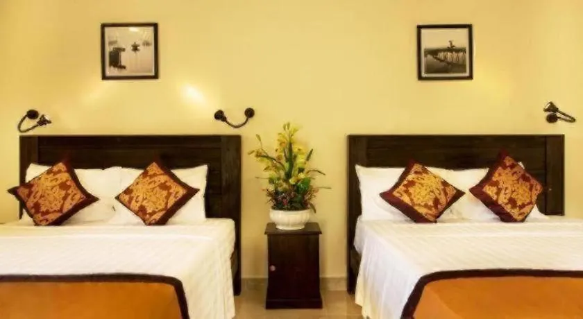 Hotel Riverside Pottery Village Vietnam