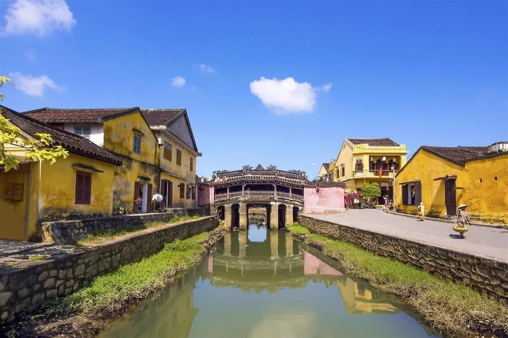 Hotel Riverside Pottery Village Vietnam